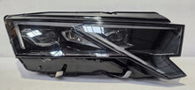 Load image into Gallery viewer, Frontscheinwerfer Skoda Octavia IV 5E4941036 LED Rechts Scheinwerfer Headlight SCH5642141049aw