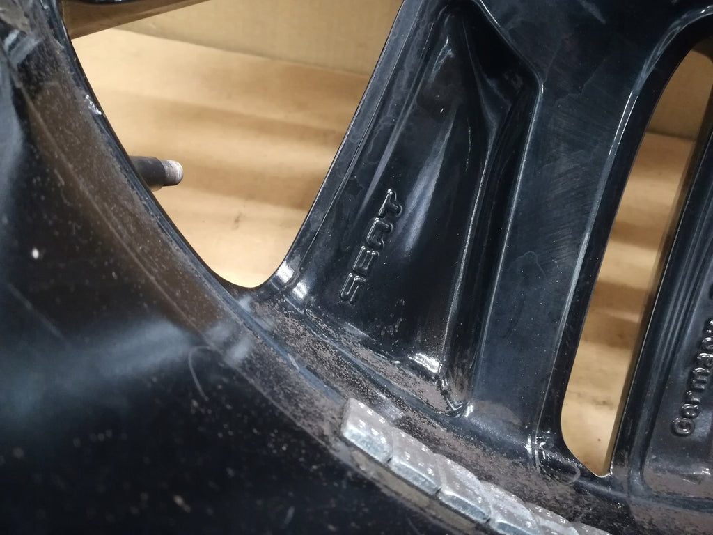 1x Alufelge 18 Zoll 7.0" 5x112 43ET Glanz Schwarz 5FJ601025 Seat Tarraco