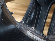 Laden Sie das Bild in den Galerie-Viewer, 1x Alufelge 18 Zoll 7.0&quot; 5x112 43ET Glanz Schwarz 5FJ601025 Seat Tarraco