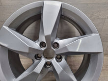 Load image into Gallery viewer, 1x Alufelge 17 Zoll 6.5" 5x100 39ET Glanz Silber 2GM601025A VW T-Cross Rim Wheel FEL1770833189li