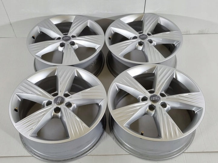 4x Alufelge 19 Zoll 8.0" 5x112 45ET Glanz Silber 89A601025B Audi E-Tron FEL3618009617ty