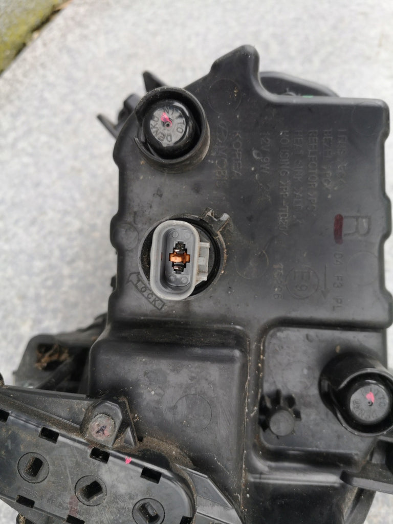 Frontscheinwerfer Hyundai Santa I Fe Rechts Scheinwerfer Headlight SCH4611422138rt