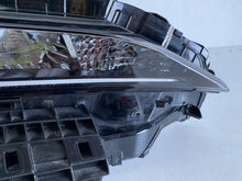 Laden Sie das Bild in den Galerie-Viewer, Frontscheinwerfer Toyota Venza Rechts Scheinwerfer Headlight SCH2684672515kp