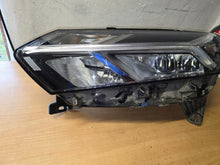 Laden Sie das Bild in den Galerie-Viewer, Frontscheinwerfer Dacia Sandero III 260607161R Links Scheinwerfer Headlight