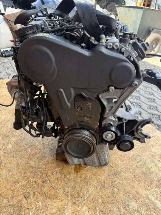 Motor Audi A4 B8 CAH 2.0 TDI 170PS Diesel Engine Unkomplett MOT1674689853sn