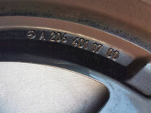Laden Sie das Bild in den Galerie-Viewer, 1x Alufelge 18 Zoll 5x112 A2064011700 Mercedes-Benz W206 Rim Wheel FEL6530593663kj