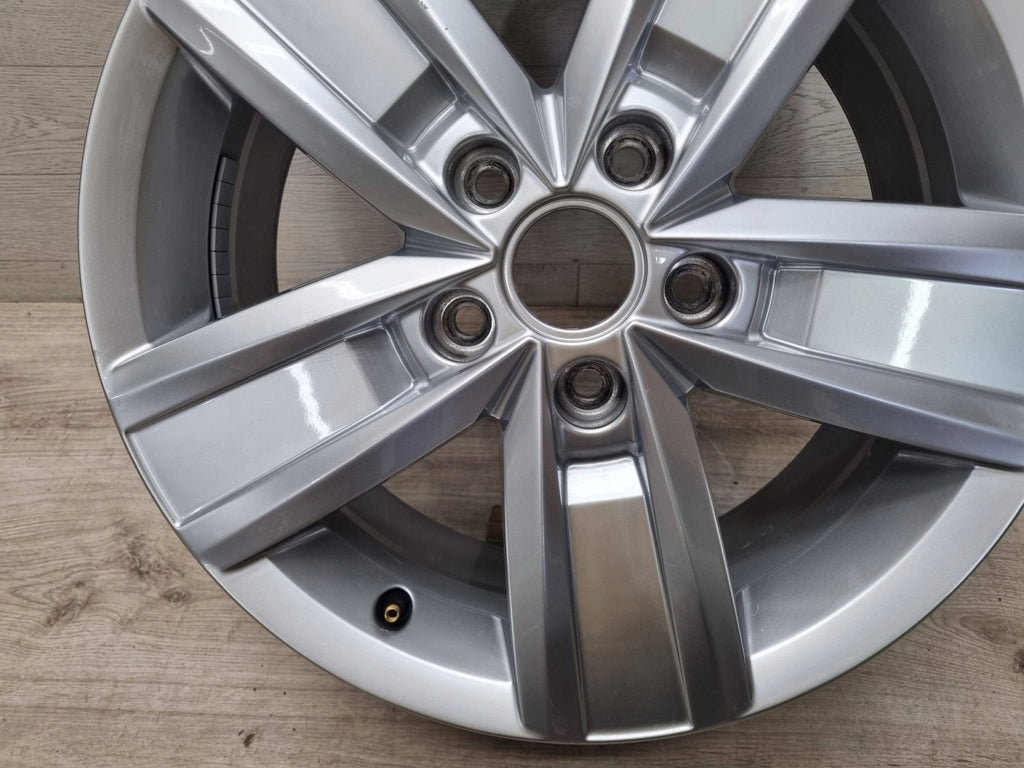 1x Alufelge 17 Zoll 7.0" 5x120 55ET Glanz Silber 7E0601025P VW Multivan FEL6221136681km