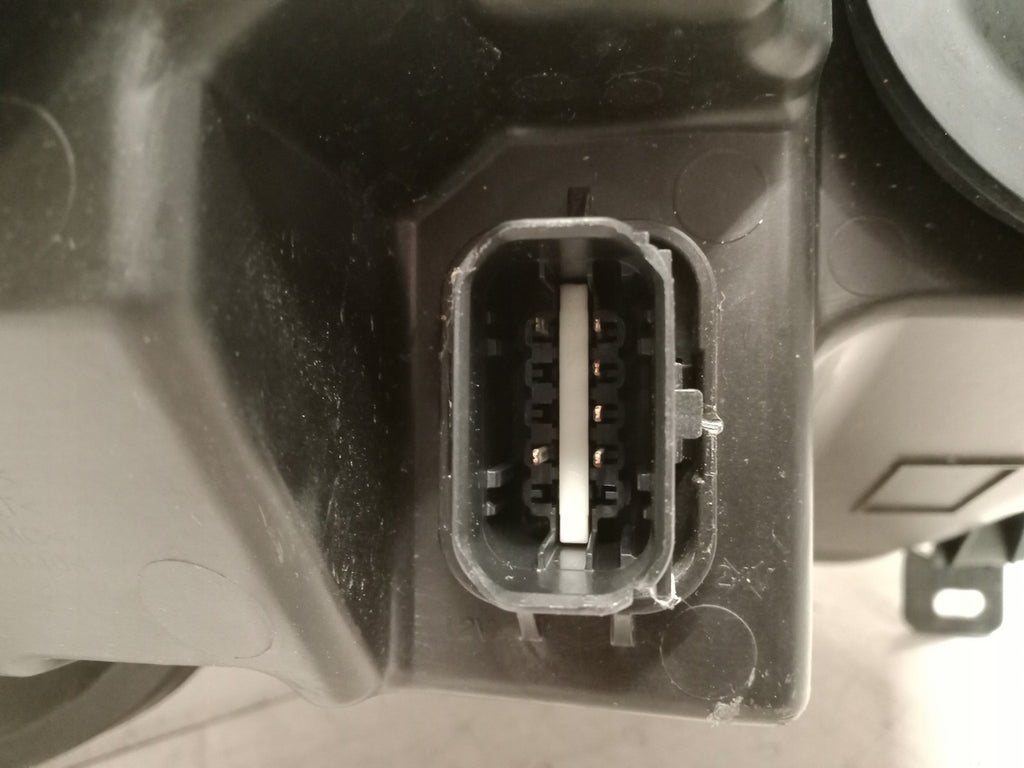 Frontscheinwerfer Renault Master III 260607867R LED Rechts oder Links SCH3127521371jx