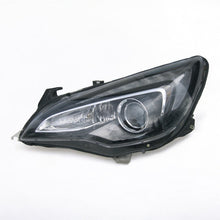 Laden Sie das Bild in den Galerie-Viewer, Frontscheinwerfer Opel Astra LE10A6242 Xenon Links Scheinwerfer Headlight