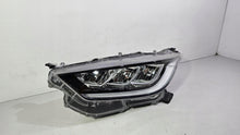 Laden Sie das Bild in den Galerie-Viewer, Frontscheinwerfer Toyota IV Yaris 12914723984 Links Scheinwerfer Headlight SCH6911028045yy
