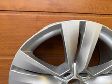 Load image into Gallery viewer, 1x Alufelge 18 Zoll 7.0&quot; 5x112 45ET Glanz Silber 57A601025E Skoda Kodiaq