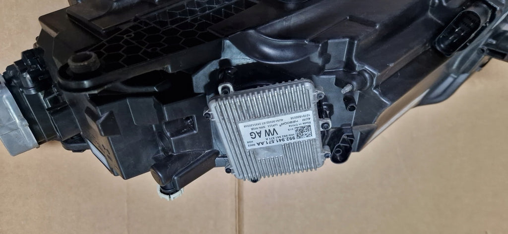 Frontscheinwerfer Skoda Superb III 3V1941016D Xenon Rechts Headlight