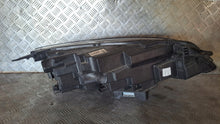 Laden Sie das Bild in den Galerie-Viewer, Frontscheinwerfer Ford Kuga LV4B-13E017-AH Links Scheinwerfer Headlight SCH8922267588nd