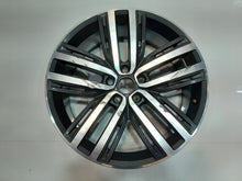 Load image into Gallery viewer, 1x Alufelge 19 Zoll 7.0" 5x112 43ET Glanz 5NA601025F Mg Tiguan Rim Wheel FEL6484416087sr