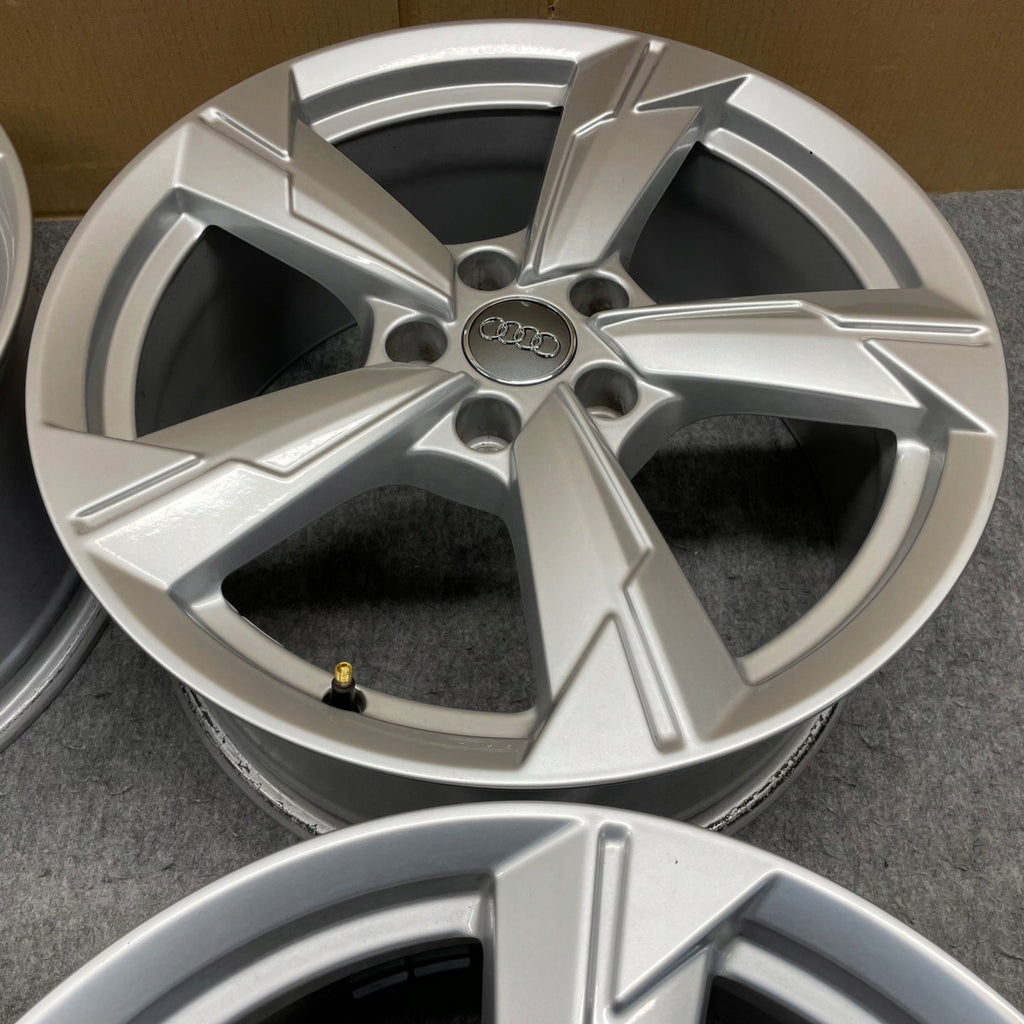 4x Alufelge 18 Zoll 8.0" 5x112 39ET Glanz Silber 4K0601025D Audi A6 C8 Rim Wheel FEL5508268711ta