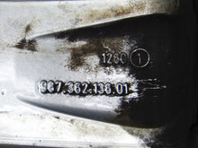 Load image into Gallery viewer, 1x Alufelge 18 Zoll 8.0" 5x130 98736213601 Porsche Cayman 987 Rim Wheel FEL9928600690ut