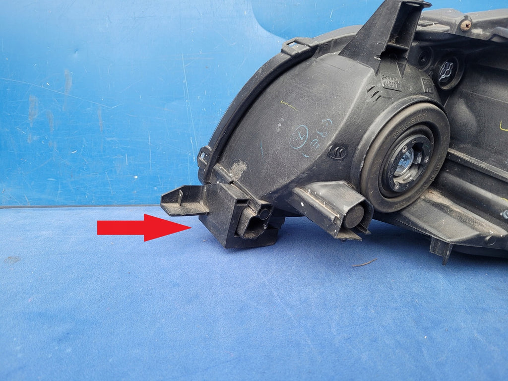 Frontscheinwerfer Toyota Corolla Xenon Rechts Scheinwerfer Headlight SCH6837211171ci