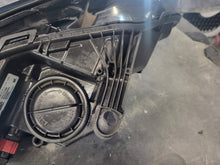 Laden Sie das Bild in den Galerie-Viewer, Frontscheinwerfer Opel Astra 39047198 Links Scheinwerfer Headlight SCH1010950004cw