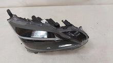 Load image into Gallery viewer, Frontscheinwerfer Toyota Yaris Cross Rechts Scheinwerfer Headlight SCH4715011523vt