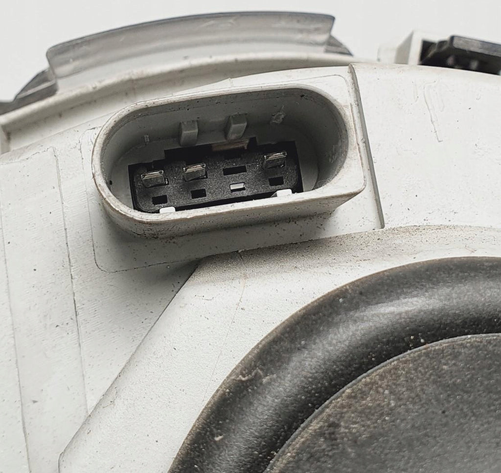 Frontscheinwerfer Mercedes-Benz W203 A2038203761 0301166275 Links Headlight SCH2963534241ga