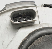 Laden Sie das Bild in den Galerie-Viewer, Frontscheinwerfer Mercedes-Benz W203 A2038203761 0301166275 Links Headlight SCH2963534241ga