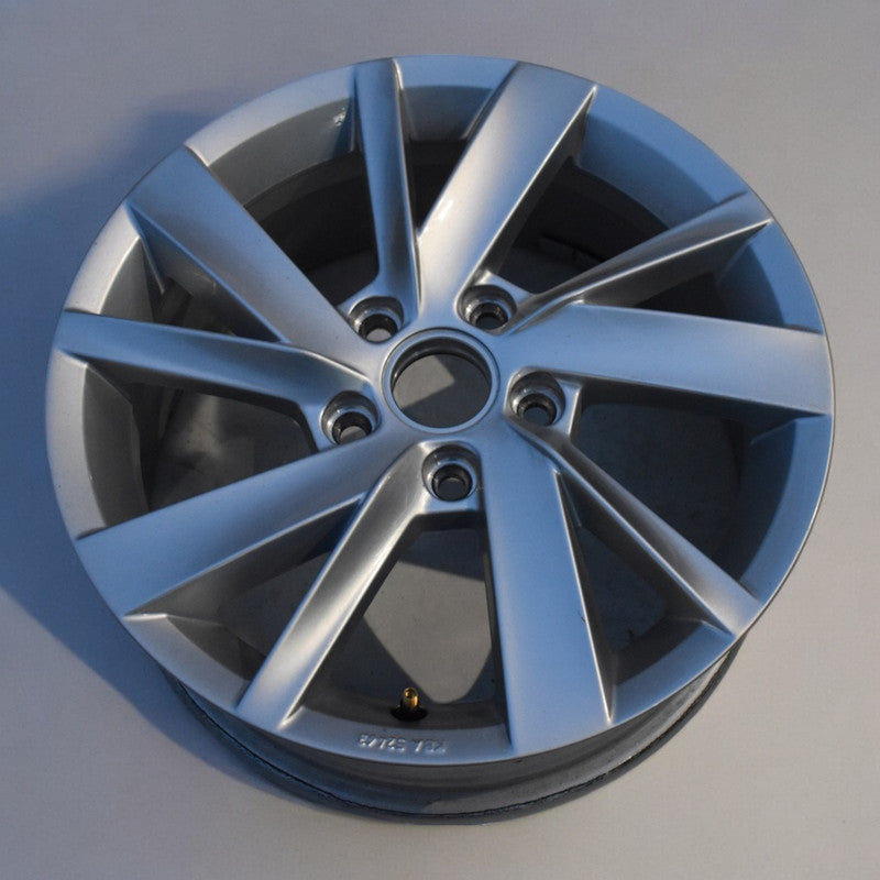 1x Alufelge 16 Zoll 6.5" 5x112 46ET Glanz Silber 5H0071496 VW Golf Rim Wheel