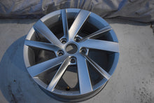 Load image into Gallery viewer, 1x Alufelge 16 Zoll 6.5&quot; 5x112 46ET Glanz Silber 5H0071496 VW Golf Rim Wheel