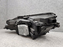 Laden Sie das Bild in den Galerie-Viewer, Frontscheinwerfer Audi A5 8W6941040SCZ 8W6941040 LED Rechts Headlight SCH5383950577lo