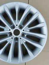 Laden Sie das Bild in den Galerie-Viewer, 1x Alufelge 18 Zoll 6863418 BMW 5 G31 G30 Rim Wheel FEL8245126746ry