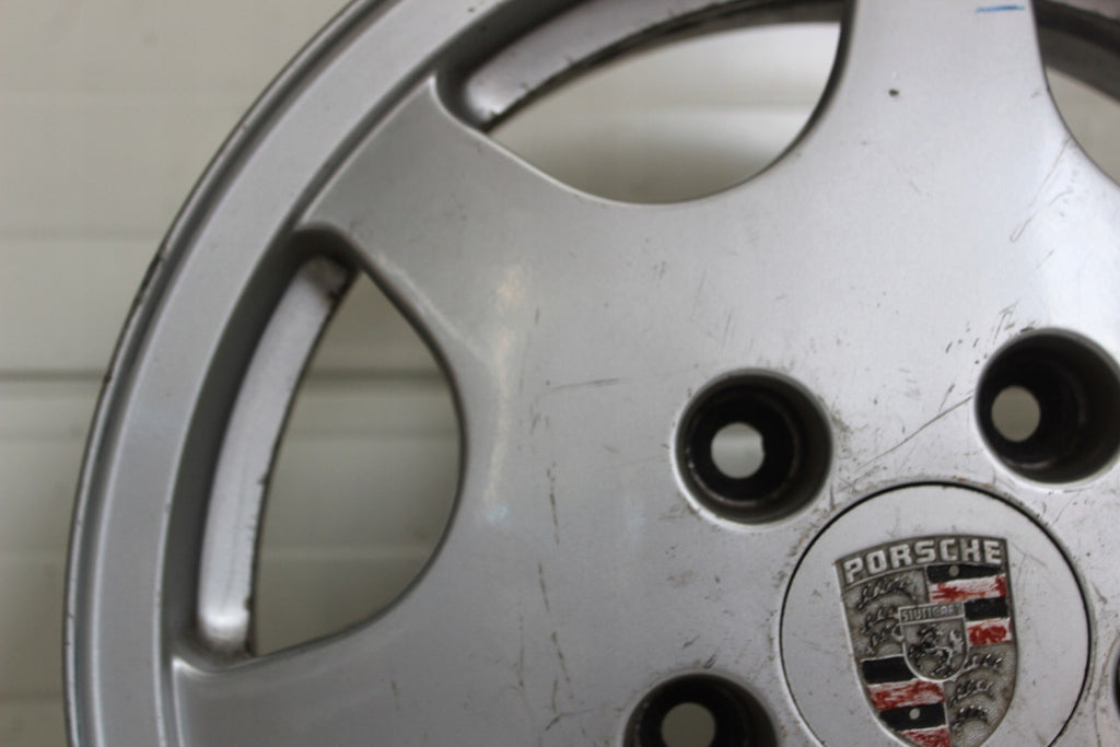 1x Alufelge 16 Zoll 6.0" 5x130 96436211201 Porsche Rim Wheel FEL7466512153pu