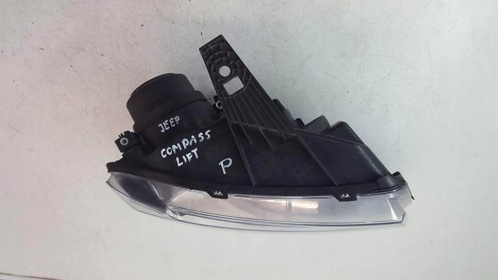 Frontscheinwerfer Jeep I 68185340AA Rechts Scheinwerfer Headlight SCH5320131645hg