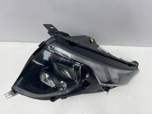 Laden Sie das Bild in den Galerie-Viewer, Frontscheinwerfer Ford Transit Tourneo Courier R2X613E015AF Links Headlight SCH3279691593sk