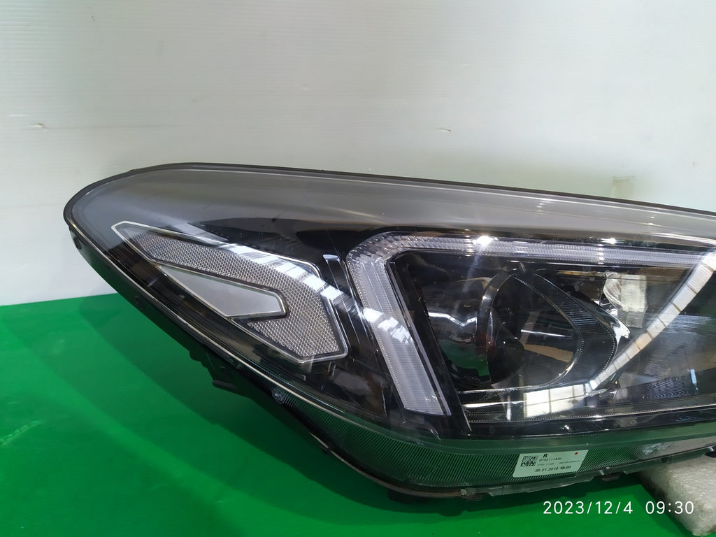 Frontscheinwerfer Hyundai Tucson 92102D7500 Rechts Scheinwerfer Headlight