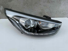 Load image into Gallery viewer, Frontscheinwerfer Hyundai Ix35 92102-2S Rechts Scheinwerfer Headlight SCH5392089083ft
