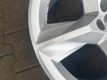 Load image into Gallery viewer, 1x Alufelge 19 Zoll 8.0&quot; 5x112 28ET Glanz Silber 4M0601025 Audi Rim Wheel