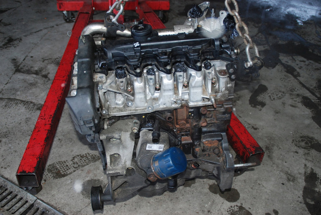 Motor Mercedes-Benz Citan K9K 1.5 CDI 90PS 123TKm 2013 Diesel Engine Unkomplett