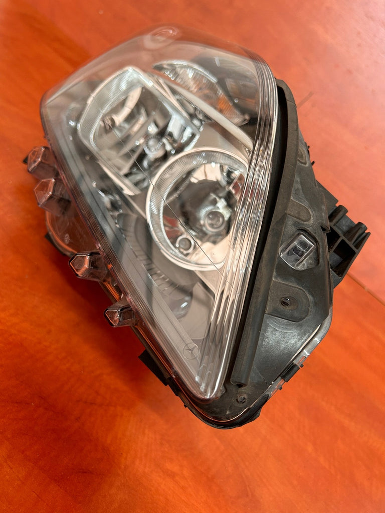 Frontscheinwerfer Mercedes-Benz W246 A2468200261 LED Rechts Headlight