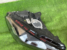 Laden Sie das Bild in den Galerie-Viewer, Frontscheinwerfer BMW 1 F40 8082628 Rechts Scheinwerfer Headlight