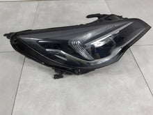 Laden Sie das Bild in den Galerie-Viewer, Frontscheinwerfer Opel Astra K 39081893 Rechts Scheinwerfer Headlight SCH2452017492sb