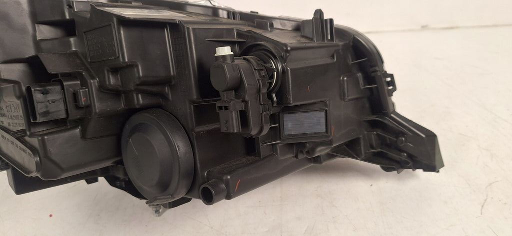 Frontscheinwerfer Peugeot 2008 LED Links Scheinwerfer Headlight