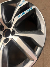 Load image into Gallery viewer, 1x Alufelge 18 Zoll 8.0" 5x108 42ET 31471482 Volvo V60 I S60 Rim Wheel FEL8871372722dx