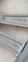 Load image into Gallery viewer, 1x Alufelge 17 Zoll 7.5" 5x112 27ET 6863417 BMW 5 G31 G30 Rim Wheel FEL7571987858aw