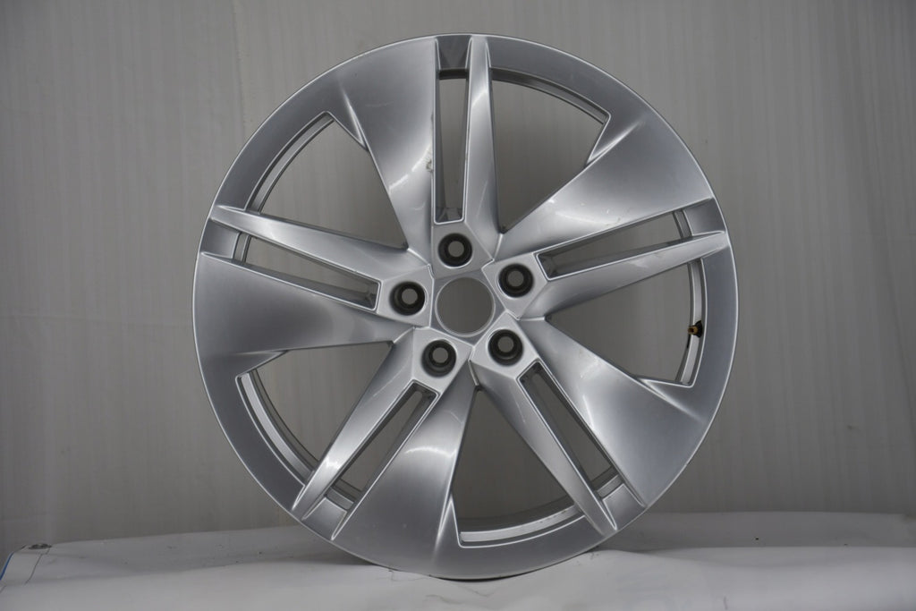 1x Alufelge 19 Zoll 8.0" 5x112 45ET Glanz Silber 5LA601025 Skoda Enyaq Rim Wheel FEL2540092719bf