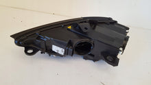 Laden Sie das Bild in den Galerie-Viewer, Frontscheinwerfer Audi A3 8V0941044L Xenon Rechts Scheinwerfer Headlight