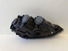 Laden Sie das Bild in den Galerie-Viewer, Frontscheinwerfer VW Polo 2G1941005 Links Scheinwerfer Headlight SCH3569144869bm