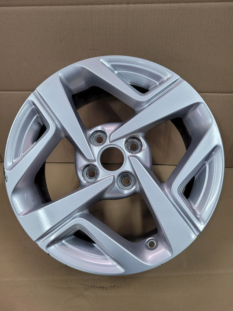 1x Alufelge 15 Zoll 6.0" 4x100 48ET Glanz Silber 52910-K7100 Hyundai I10 I20