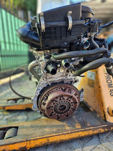Laden Sie das Bild in den Galerie-Viewer, Motor Toyota Yaris 1KR-B52 1.0 49TKm 2017 Benzin Engine Unkomplett MOT2328914047zz