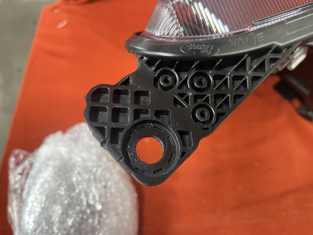 Frontscheinwerfer Ford Focus Ein Stück (Rechts oder Links) Headlight SCH4025408339aj