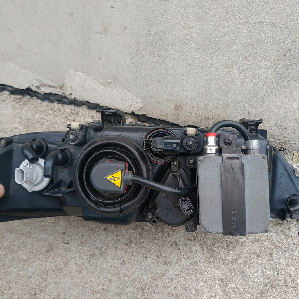 Frontscheinwerfer BMW E39 Xenon Ein Satz Scheinwerfer Headlight SCH2199576445em