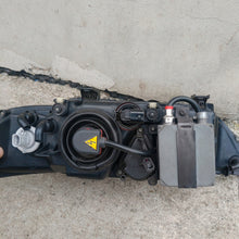 Load image into Gallery viewer, Frontscheinwerfer BMW E39 Xenon Ein Satz Scheinwerfer Headlight SCH2199576445em